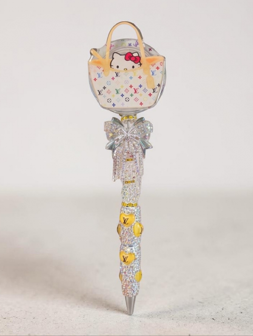 Handmade Custom Luxury Bling Pen Hello Kitty